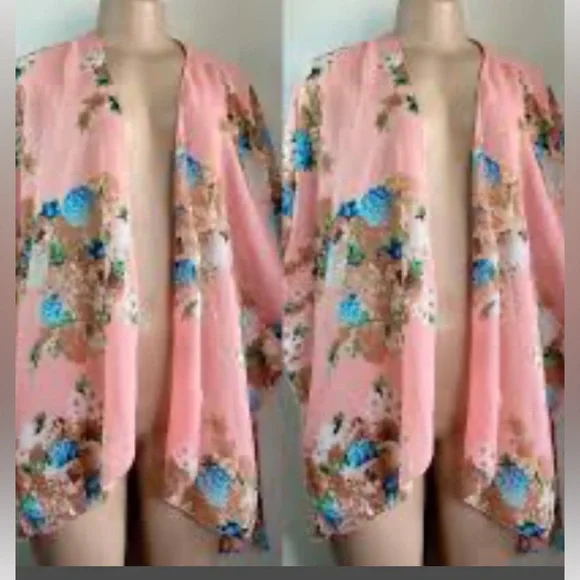 Live 4 Truth pink floral kimono - Picture 1 of 6